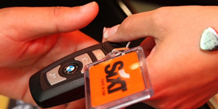 Car key for shlomo sixt car