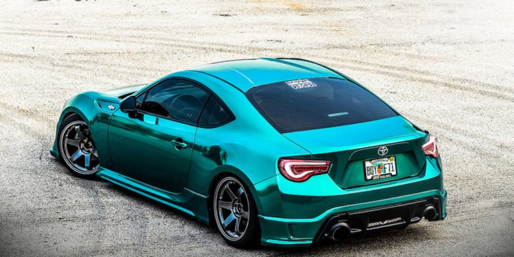 Emerald car