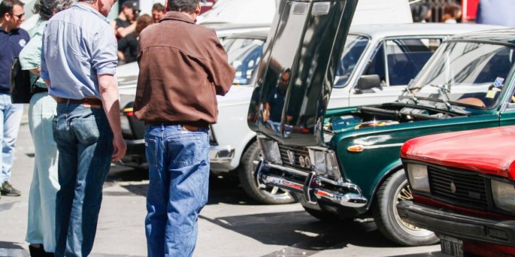 UK hire car Comparison